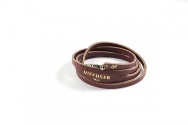 Shrink Leather Soft Bracecode 