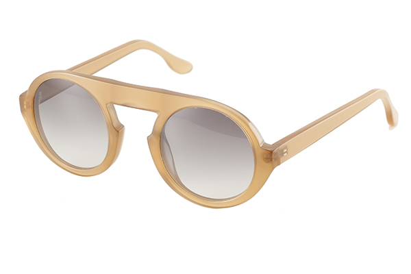 Here we come, sun, toffee 