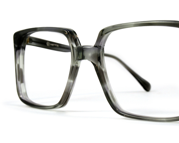 Servin Rodano, 70er-Jahre-Brille 